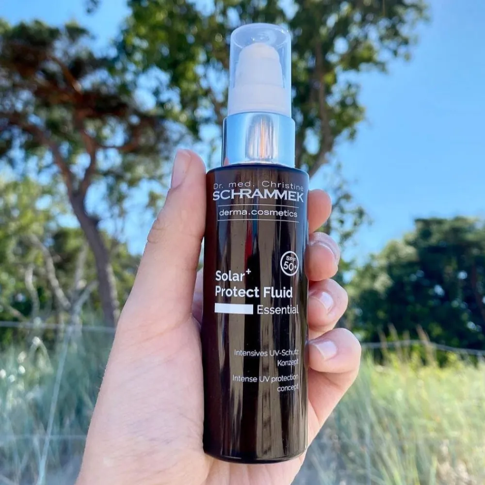 Dr. Schrammek Essential Solar+ Protect Fluid SPF 50