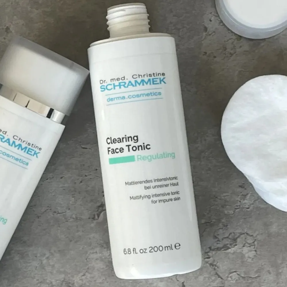 Dr. Schrammek Regulating Clearing Face Tonic Hot